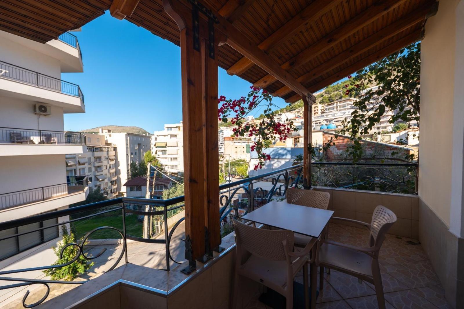 Vila Veli Brothers Sarande Bagian luar foto