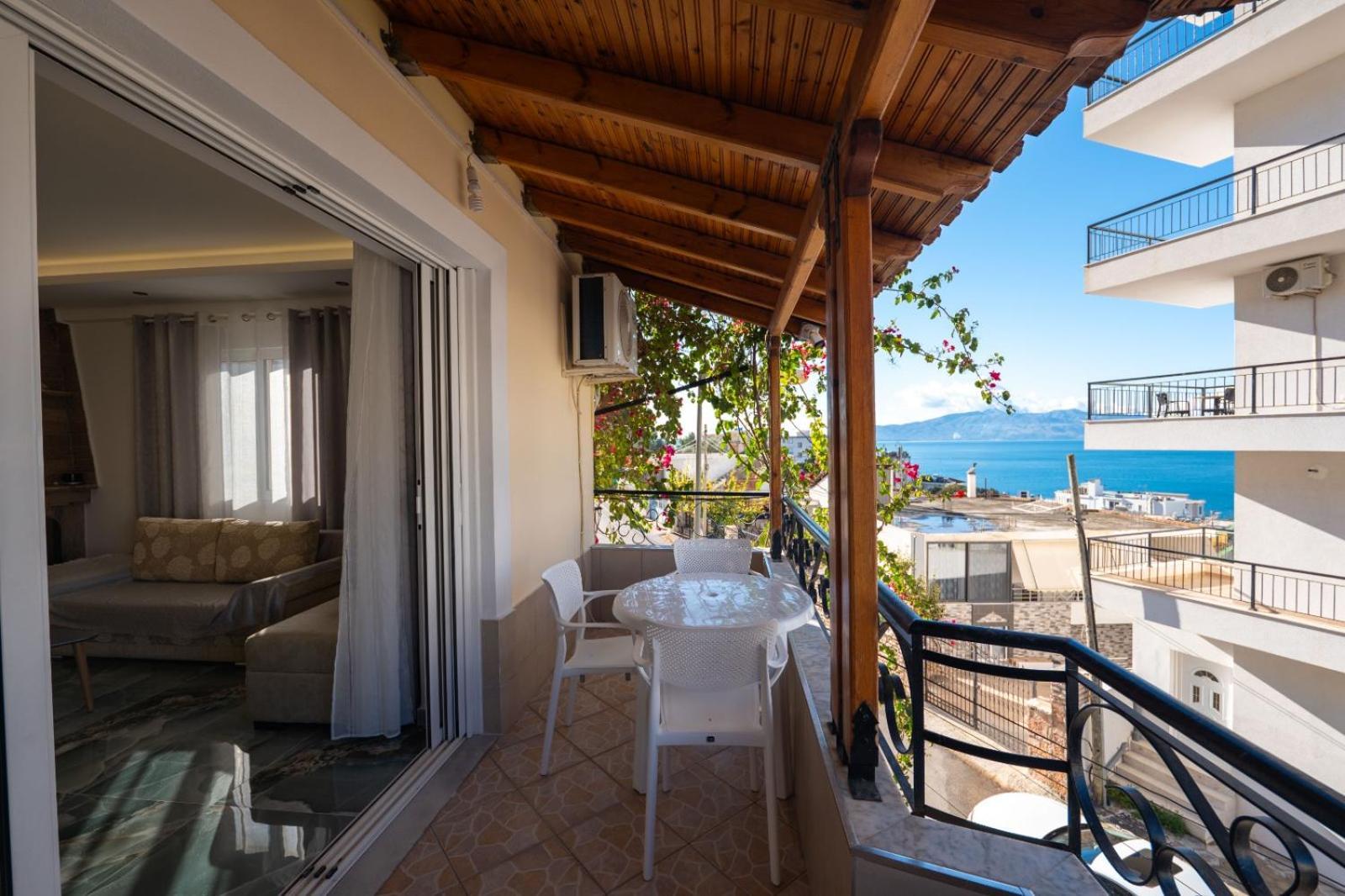 Vila Veli Brothers Sarande Bagian luar foto