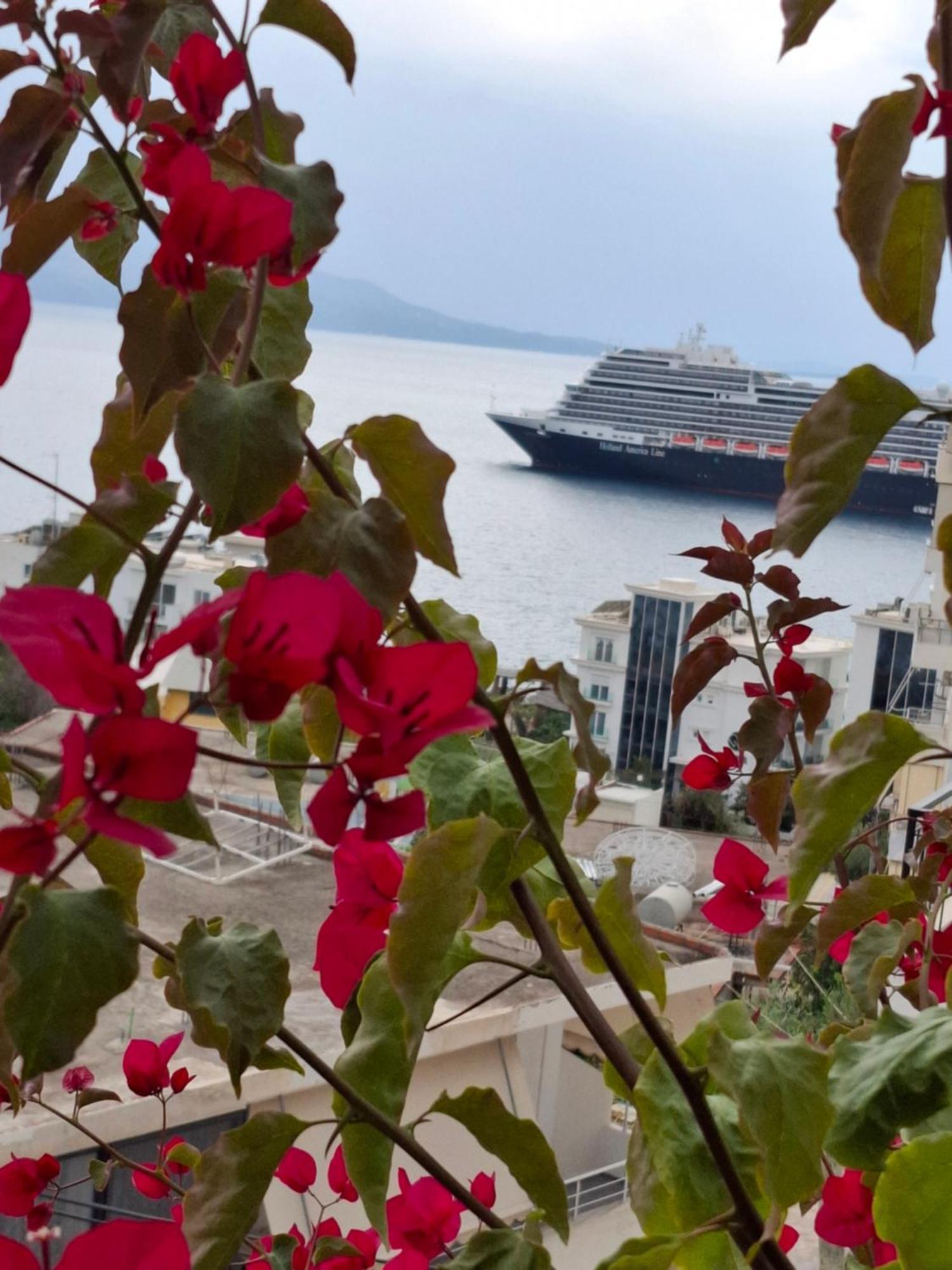 Vila Veli Brothers Sarande Bagian luar foto