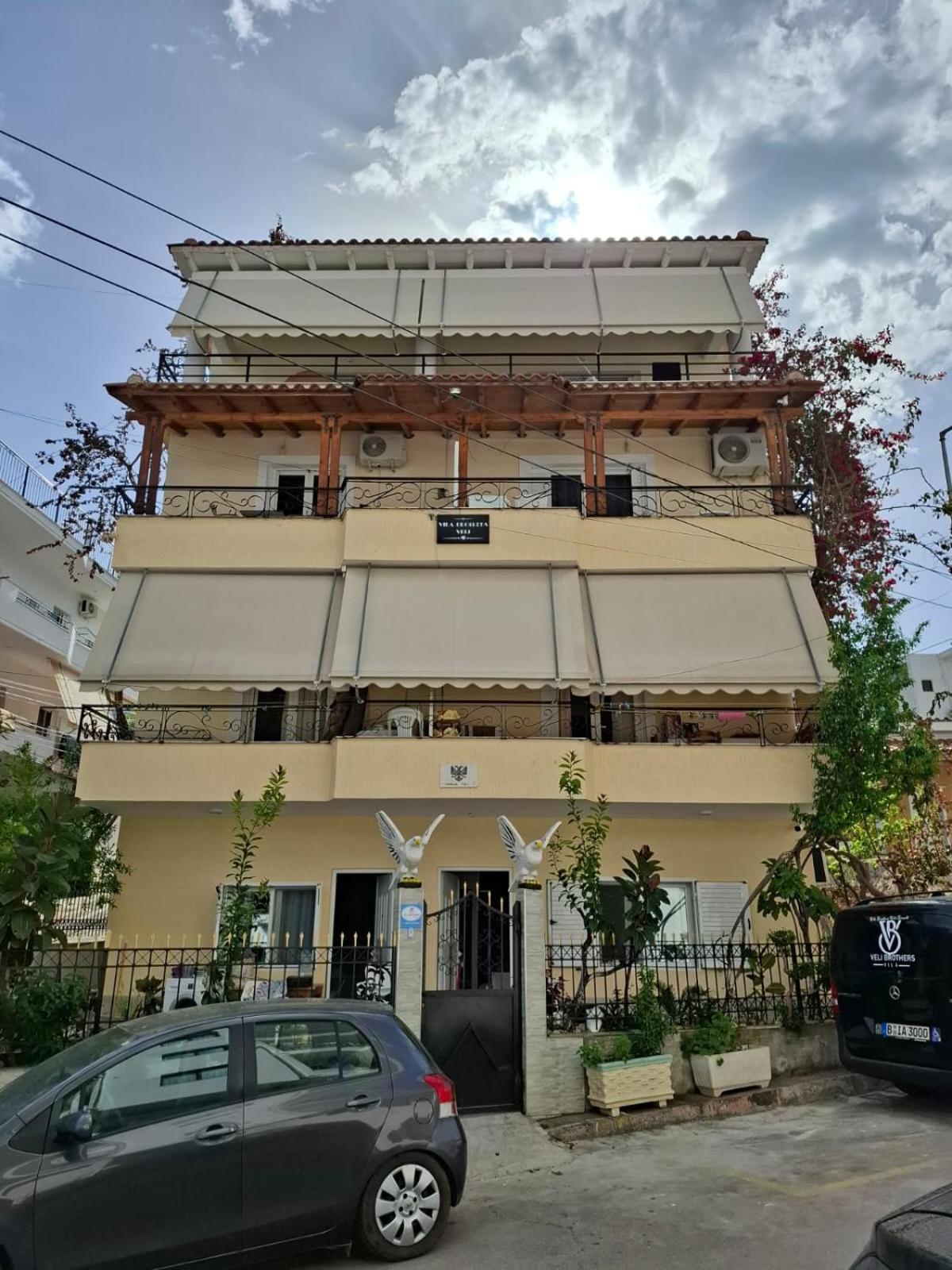 Vila Veli Brothers Sarande Bagian luar foto